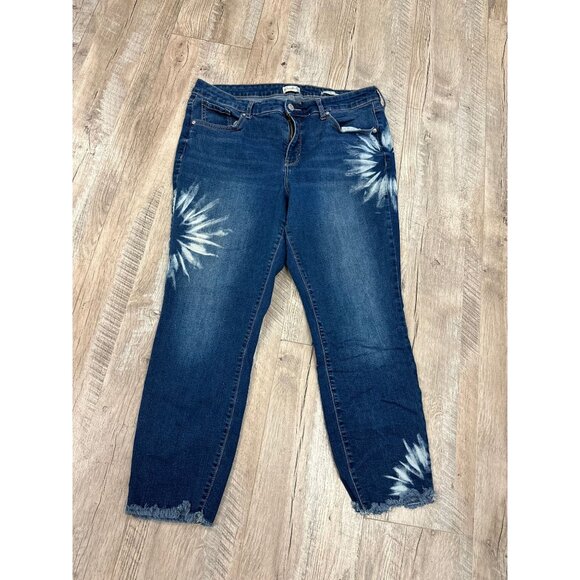 Wonderly Starburst Mid-Rise Skinny Crop in 14R - Picture 1 of 1